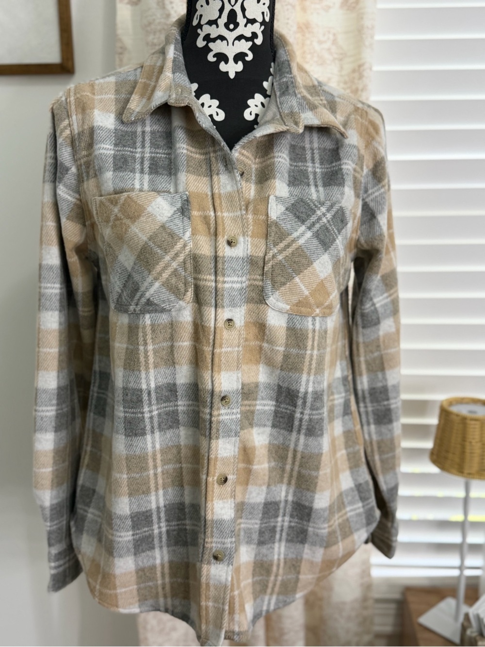 beachlunchlounge Plaid Utility Shacket in Beige and Gray